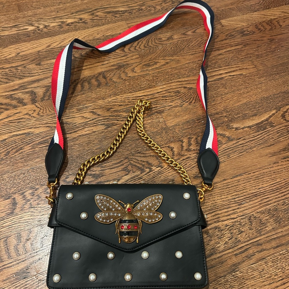 Black Crossbody Bag with beaded bee